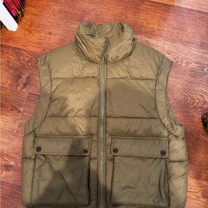 Zara women’s green puffer vest